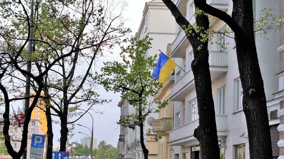 Українське посольство засудило осквернення пам'ятника