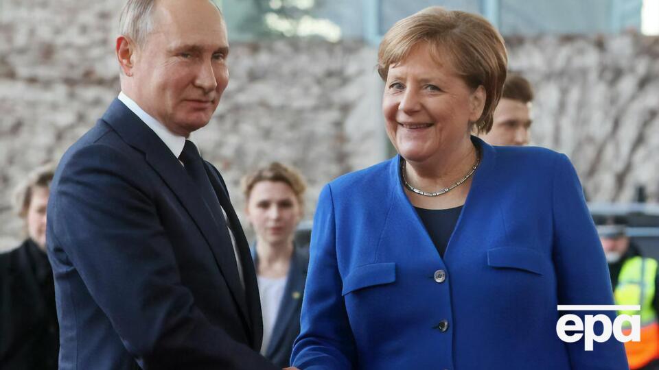 Меркель не первый раз говорит о необходимости диалога с Россией и Путиным