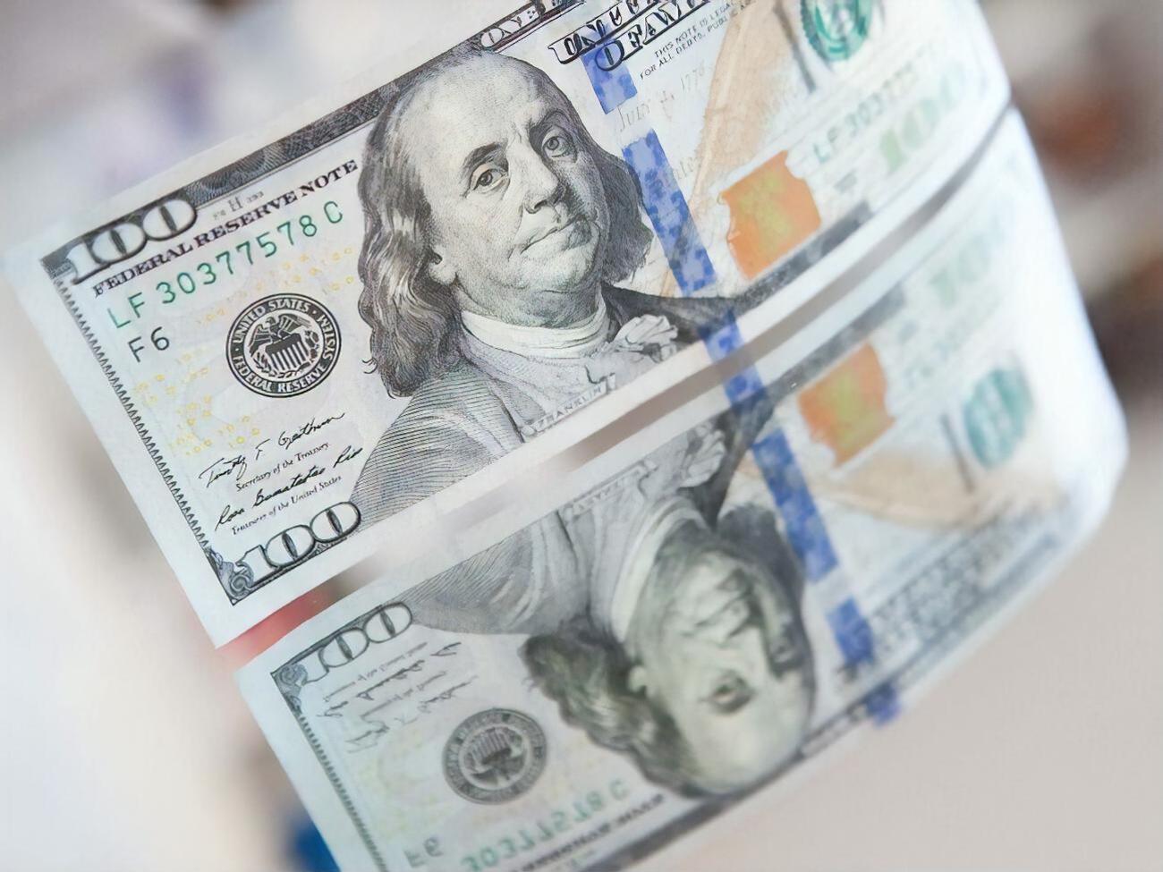 Объем частных переводов в Украину в 2021 году увеличился по сравнению с аналогичным периодом 2020 года