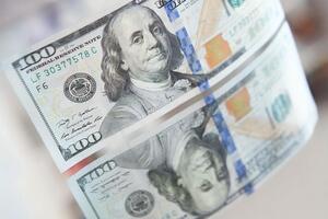 Объем частных переводов в Украину в 2021 году увеличился по сравнению с аналогичным периодом 2020 года