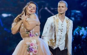 Співачка Олександра Заріцька і танцюрист Юрій Мєшков під час участі в шоу кілька разів натякали, що між ними зав'язалися не лише партнерські та дружні стосунки