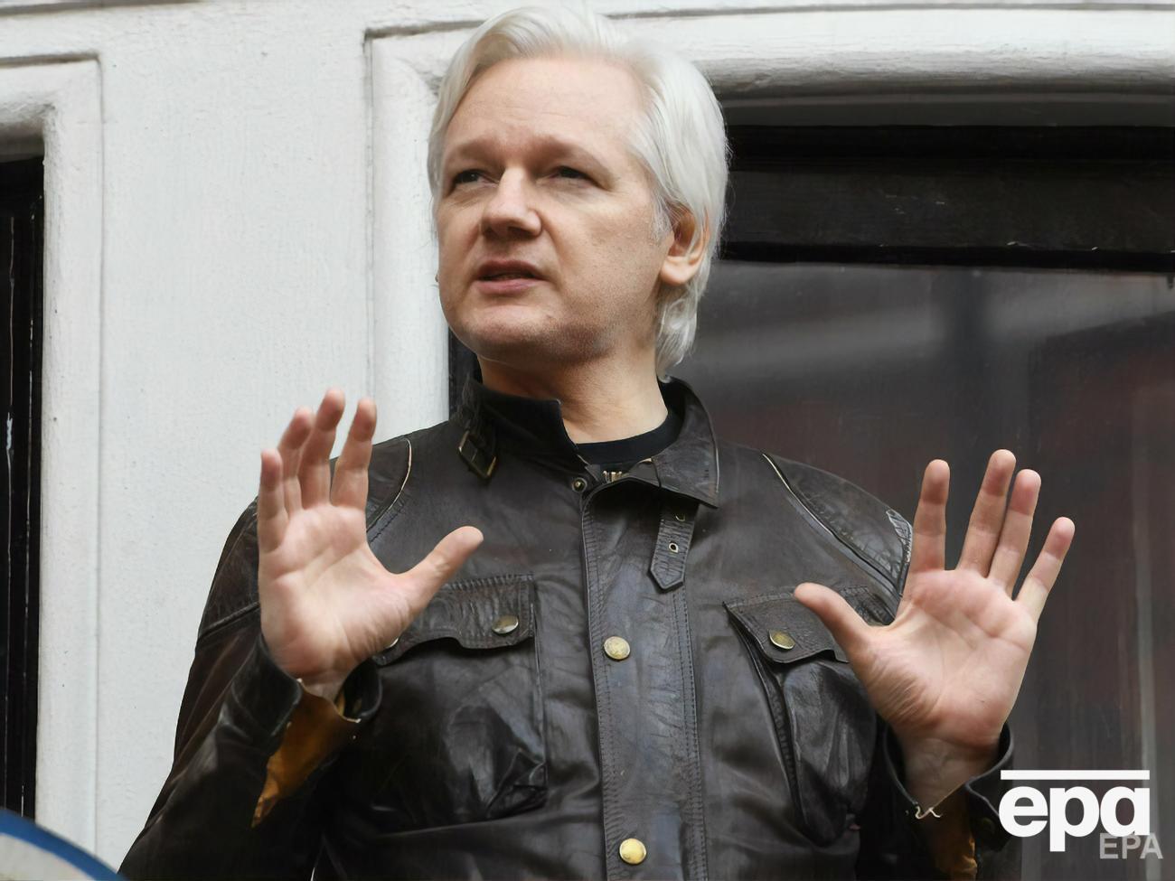Ассанж находится в британской тюрьме "Белмарш"