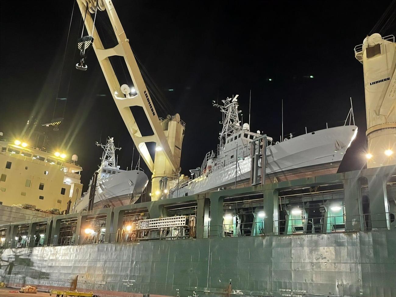 Катера отправились из города Балтимор в штате Мэриленд