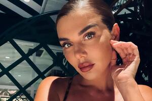 Седокова: После излишней откровенности всегда хочется спрятаться