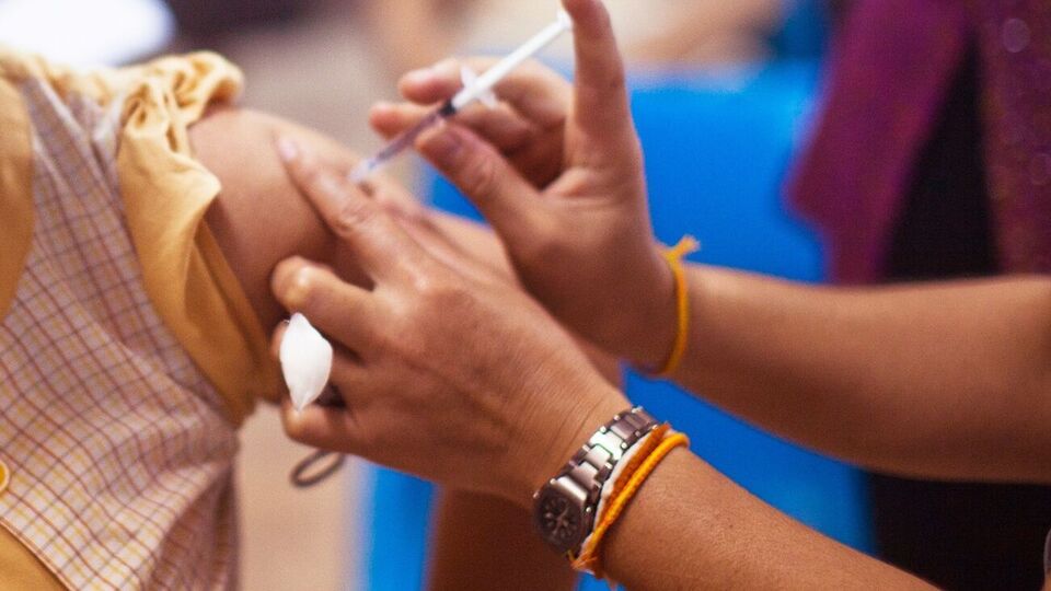 Індія зупинила експорт вакцин проти коронавірусу навесні 2021 року