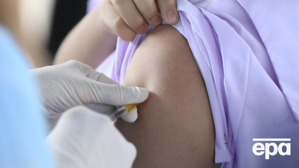 В Украине вакцинироваться от коронавируса могут все желающие с 12 лет