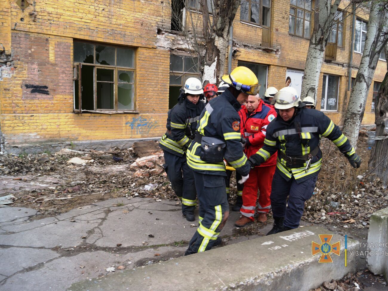 Мужчина оказался в здании, которое не эксплуатировалось