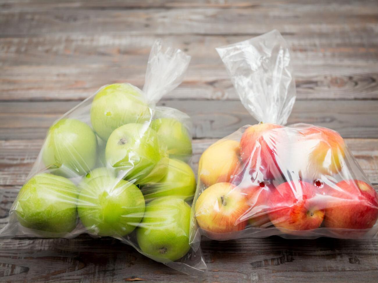 В министерстве пояснили, что не бывает бесплатных пакетов, их цена заложена в стоимость среднего чека