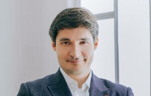 Нам обіцяли, що законопроєкт №5600 вдарить по олігархах, а по факту – по кожному українцю. Як і закон "про податок на Facebook"