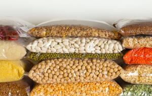 До 2023 года запрет не распространяется на пластиковые пакеты для сыпучих продуктов