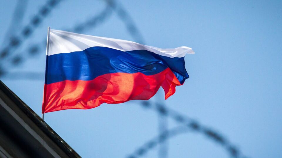 Большинство украинцев наиболее враждебной страной считают Россию