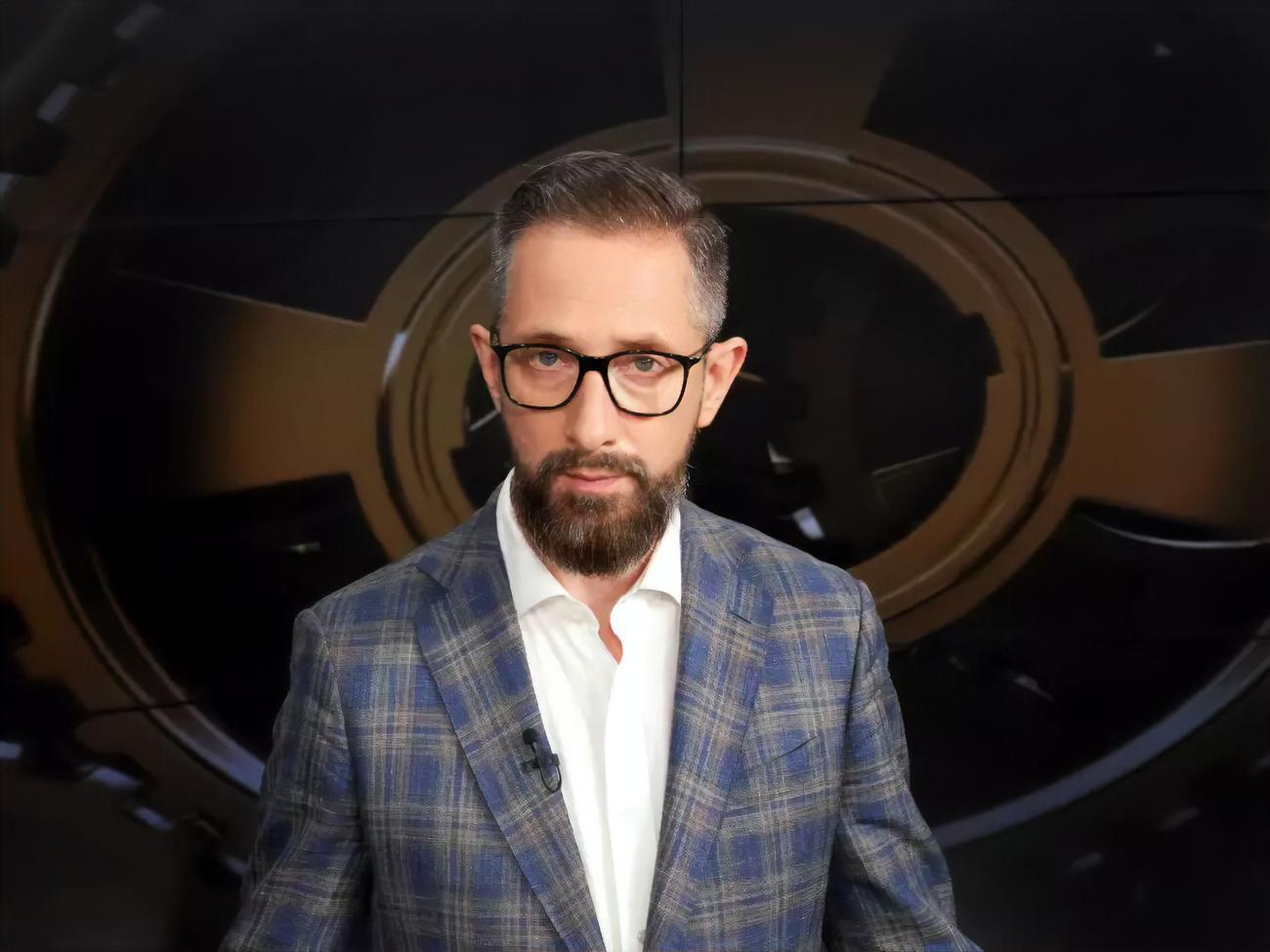 Дмитрий Белянский:&nbsp;В эфире, в новостях и ток-шоу мы называем вещи своими именами: войну &ndash; войной, аннексию &ndash; аннексией, оккупацию &ndash; оккупацией, агрессию &ndash; агрессией