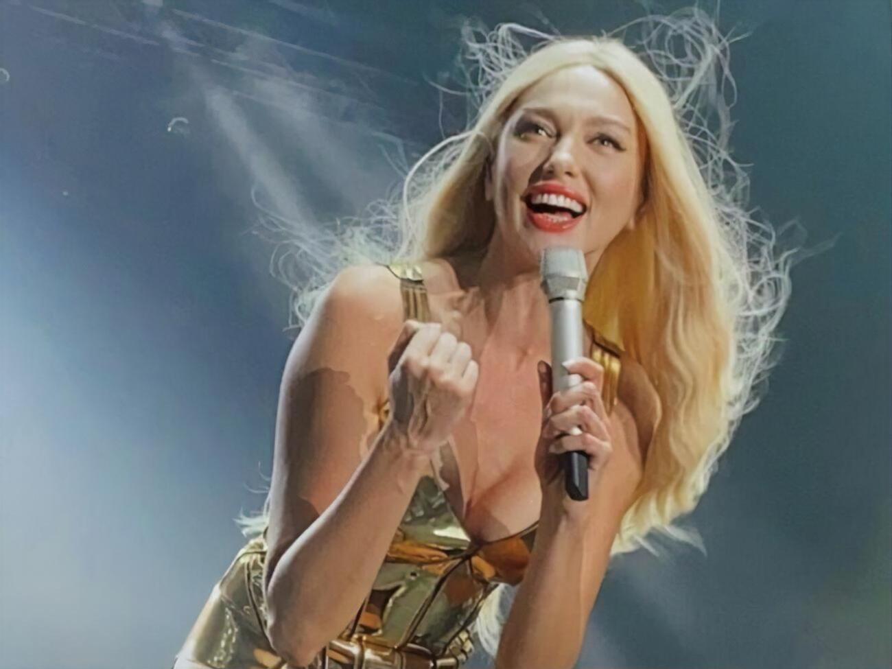 Пісня Полякової "Взрослая девочка" увійшла до топу найкращих пісень 2021 року за версією "Музыкальной платформы"