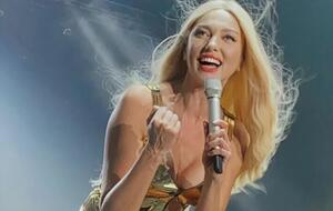 Песня Поляковой "Взрослая девочка" вошла в топ лучших песен 2021 года по версии "Музыкальной платформы"