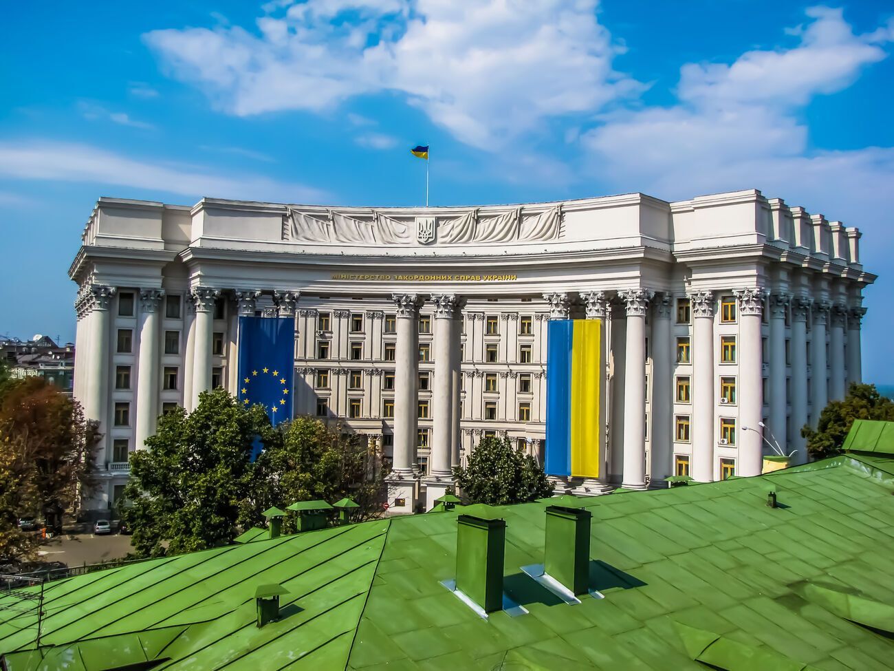 Коли Україна посилиться до рівня, який унеможливить вторгнення РФ, з'явиться можливість вступу країни до ЄС та НАТО, зазначив глава МЗС Кулеба