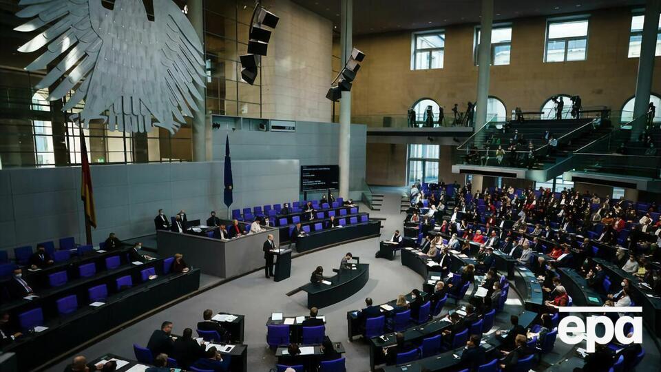 Поправки до закону про епідзахист проголосували у Бундестазі ФРН