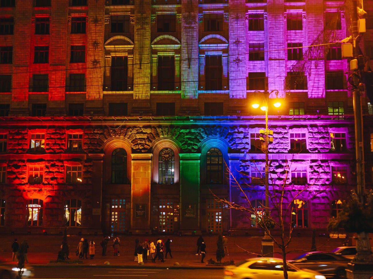 В КГГА отметили Международный день прав человека подсветкой здания