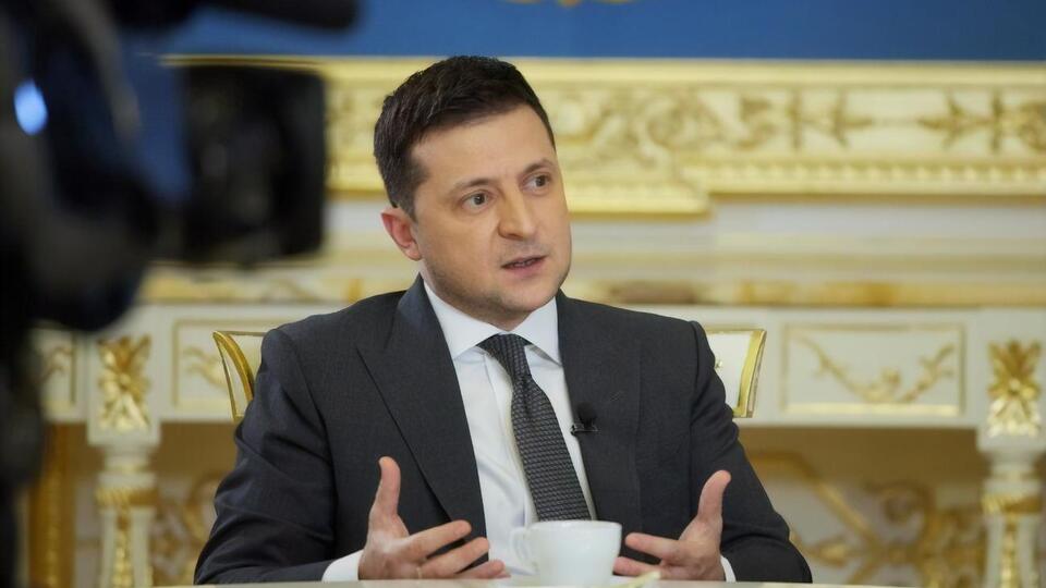 Зеленский о возможной подготовке госпереворота сообщил в ходе пресс-марафона, который транслировался в прямом эфире