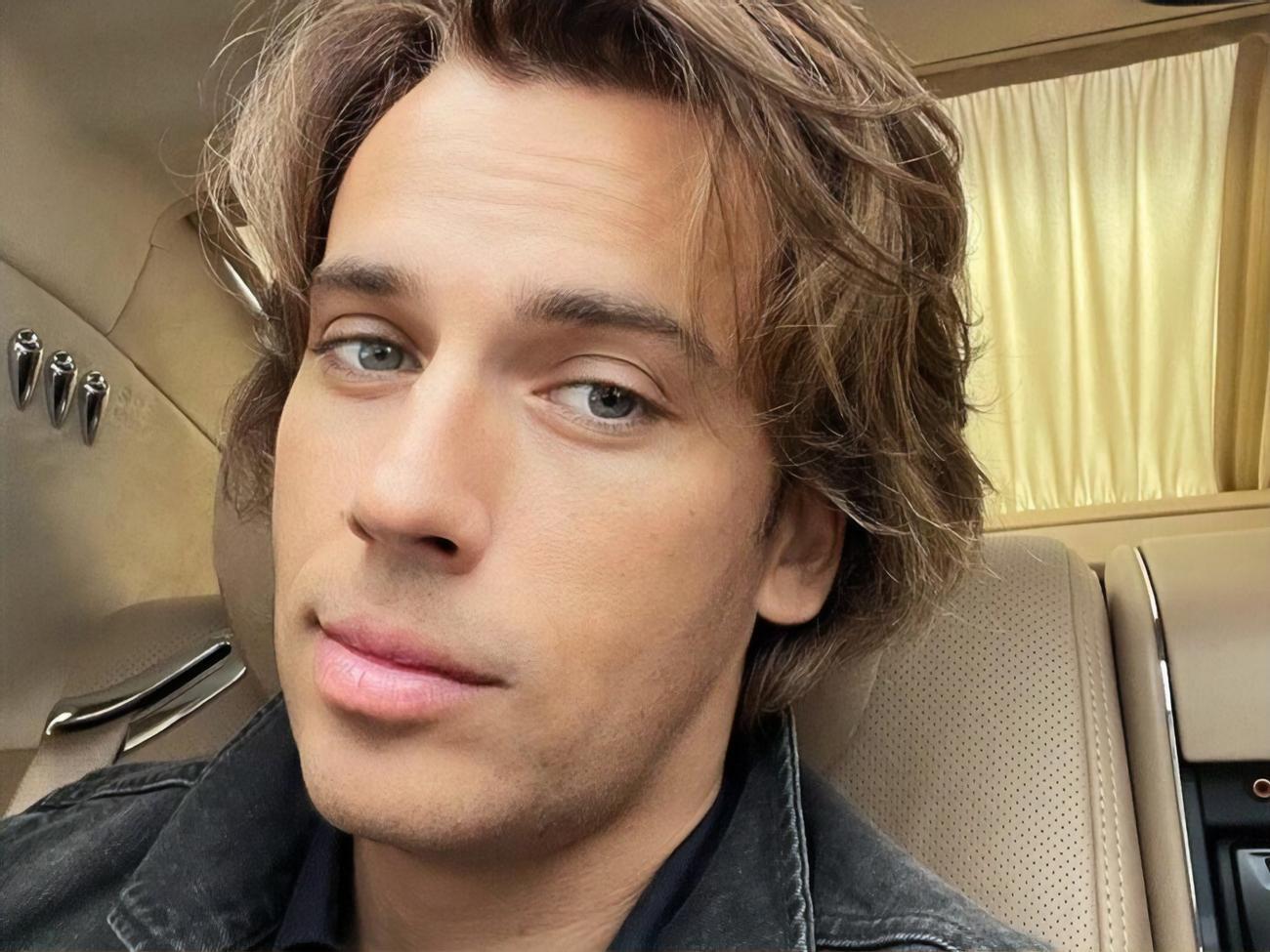 По словам Галкина, он уговорил Пугачеву сделать новые снимки