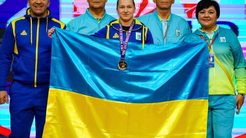Золото Гангур виборола у ривку