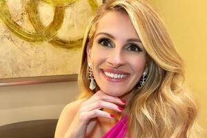 Джулия Робертс купила себе белую шляпу