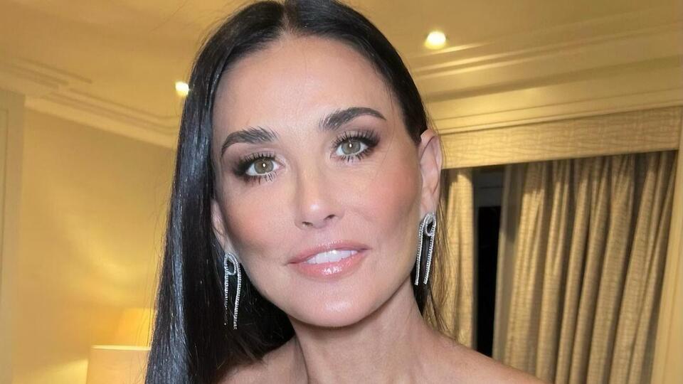 Деми Мур: Ранним утром горячая ванна и медитация