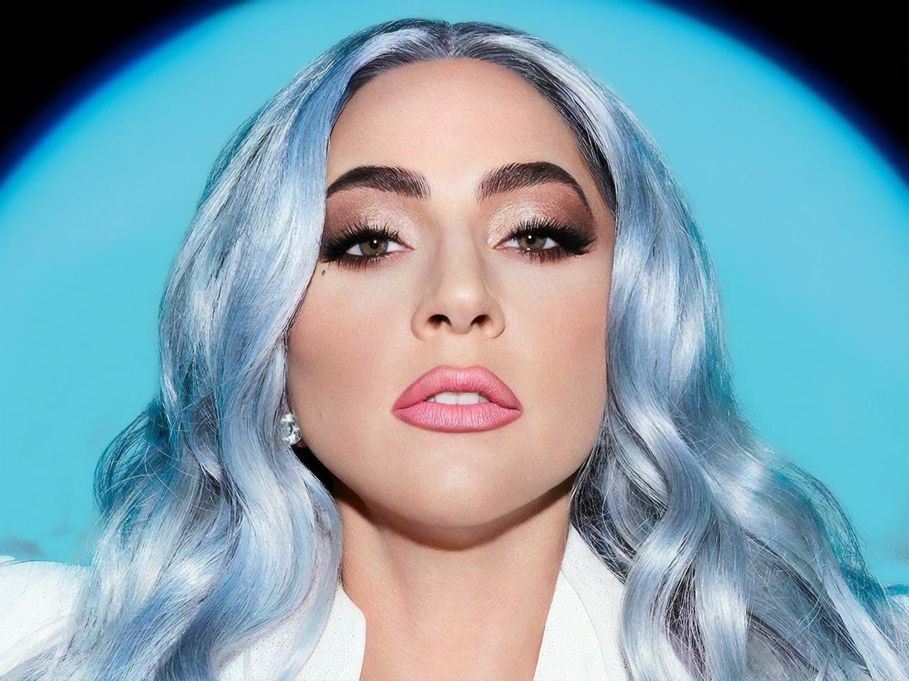 Вместо подписи к фото Леди Гага поставила хештег "итальянский гламур"