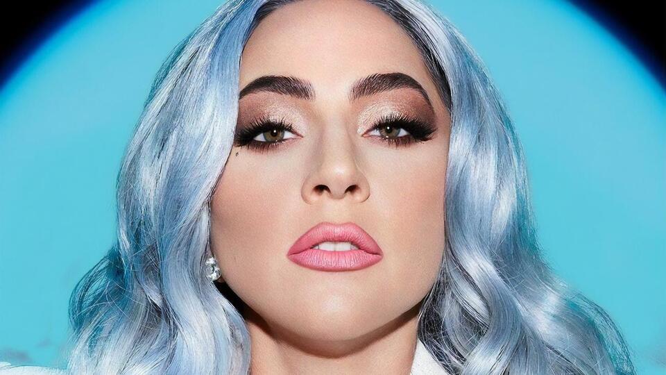 Замість підпису до фото Леді Гага поставила хештег "італійський гламур"