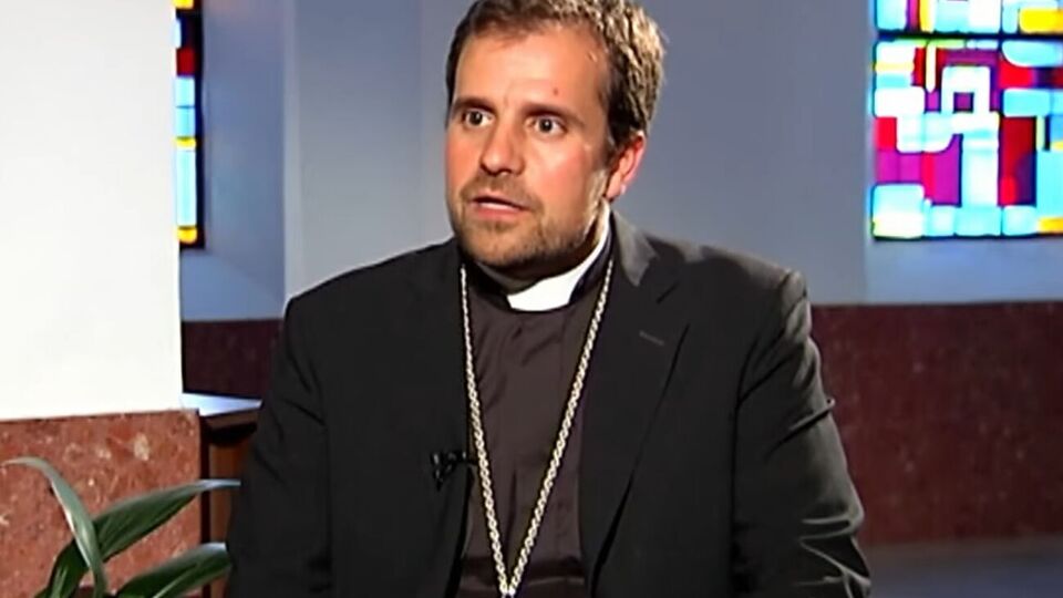 Новелл одружився зі своєю обраницею 22 листопада