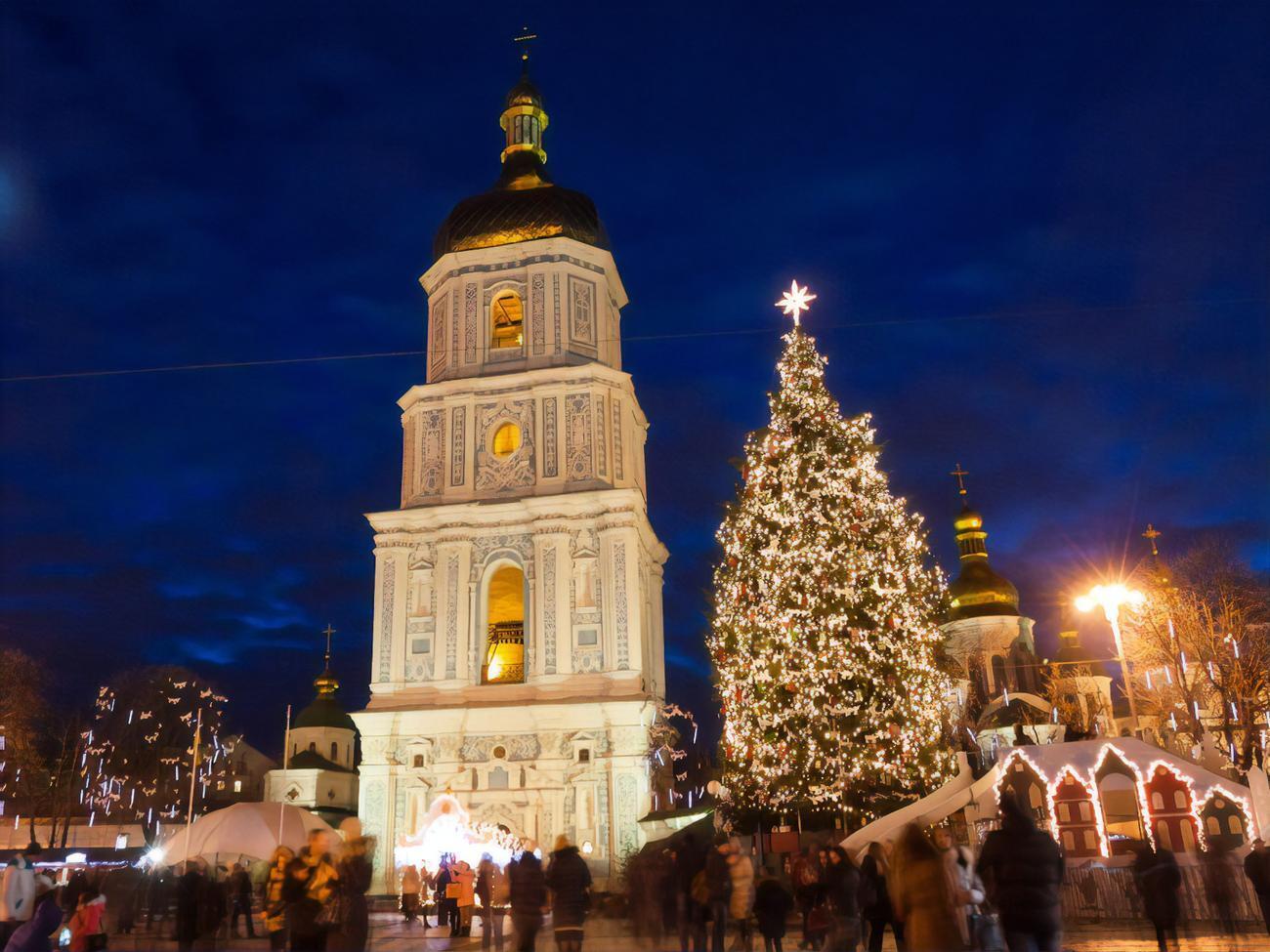 Ілюмінація засвітиться на вулицях і площах Києва
