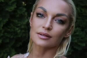 Волочкова: Я очень рада была получить приглашение на патриотическое мероприятие