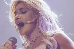 Романова: Как вы думаете, о чем будет новая песня?