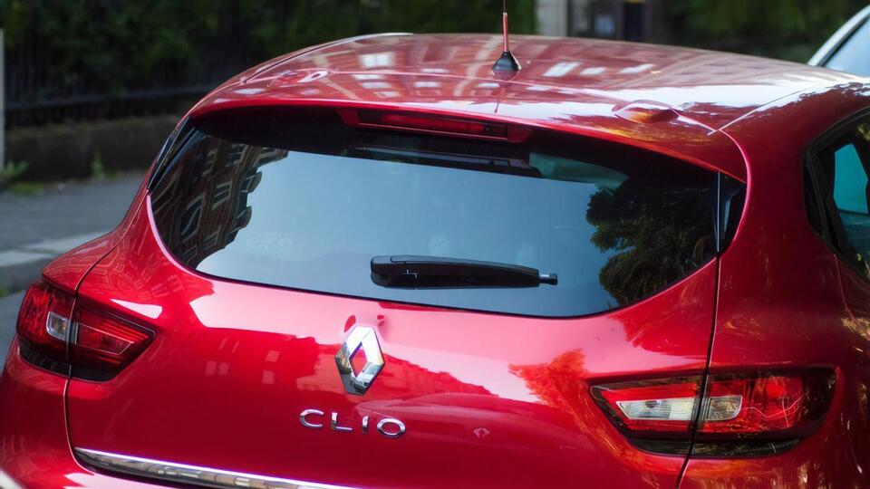 Минюст отдаст семь автомобилей разных марок