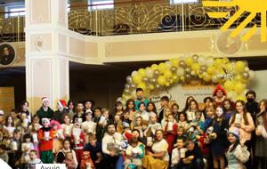 Упродовж останніх 14 років у межах акції новорічні подарунки та вітання від Ріната Ахметова отримали майже мільйон дітей