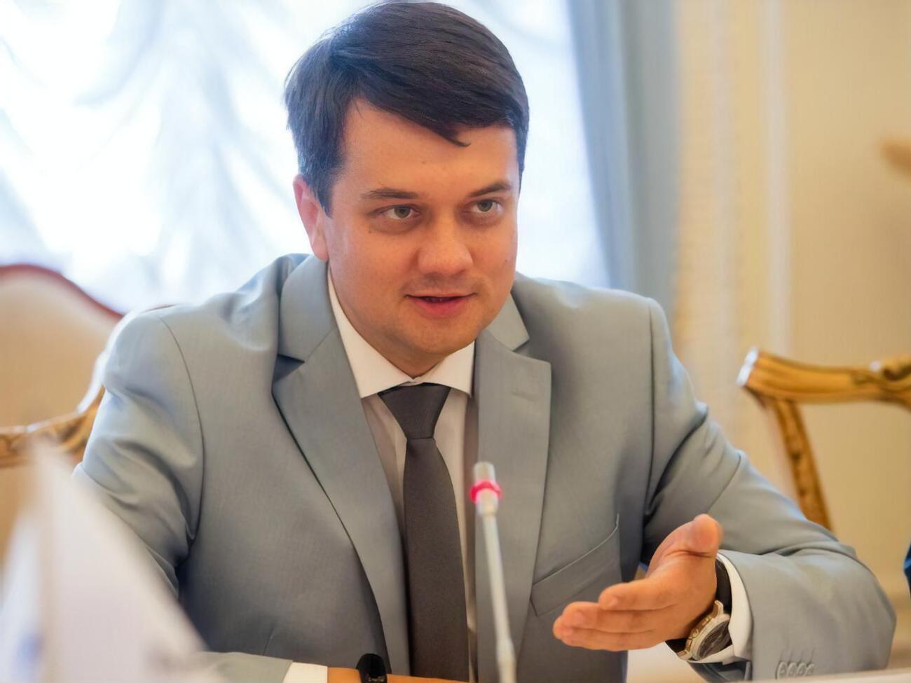 Разумков: А щодо мене таких розмов не чули? Ні? Ну і ось. Слава богу