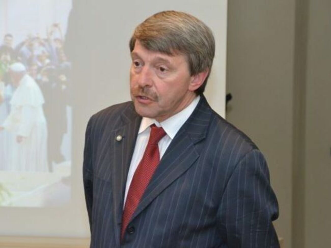 Травля Сокурова позорна. Недопустимо травить человека, имевшего смелость высказать свое мнение о его любимой стране и происходящем с ней