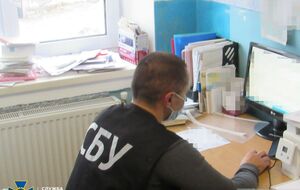 По предварительным данным, услугами фальсификаторов пользовались 500 человек ежемесячно