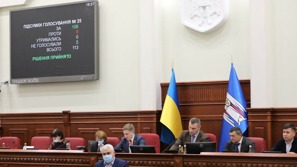 В Киеве застройщики платят аренду в три-четыре раза ниже, чем во Львове, заявил автор поправки
