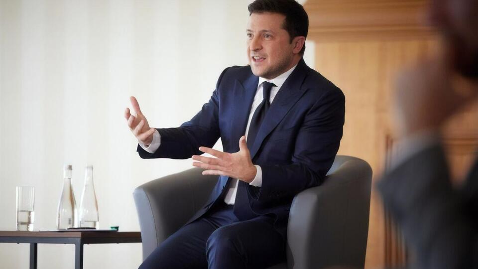 Зеленский: Любое демократическое государство, которое защищается от агрессии, должно иметь право на приобретение оборонных инструментов