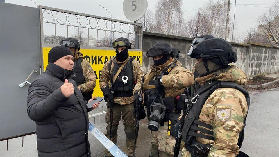 Квартиру штурмували правоохоронці