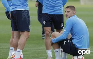 Миколенко (праворуч) незабаром може покинути "Динамо", пишуть ЗМІ