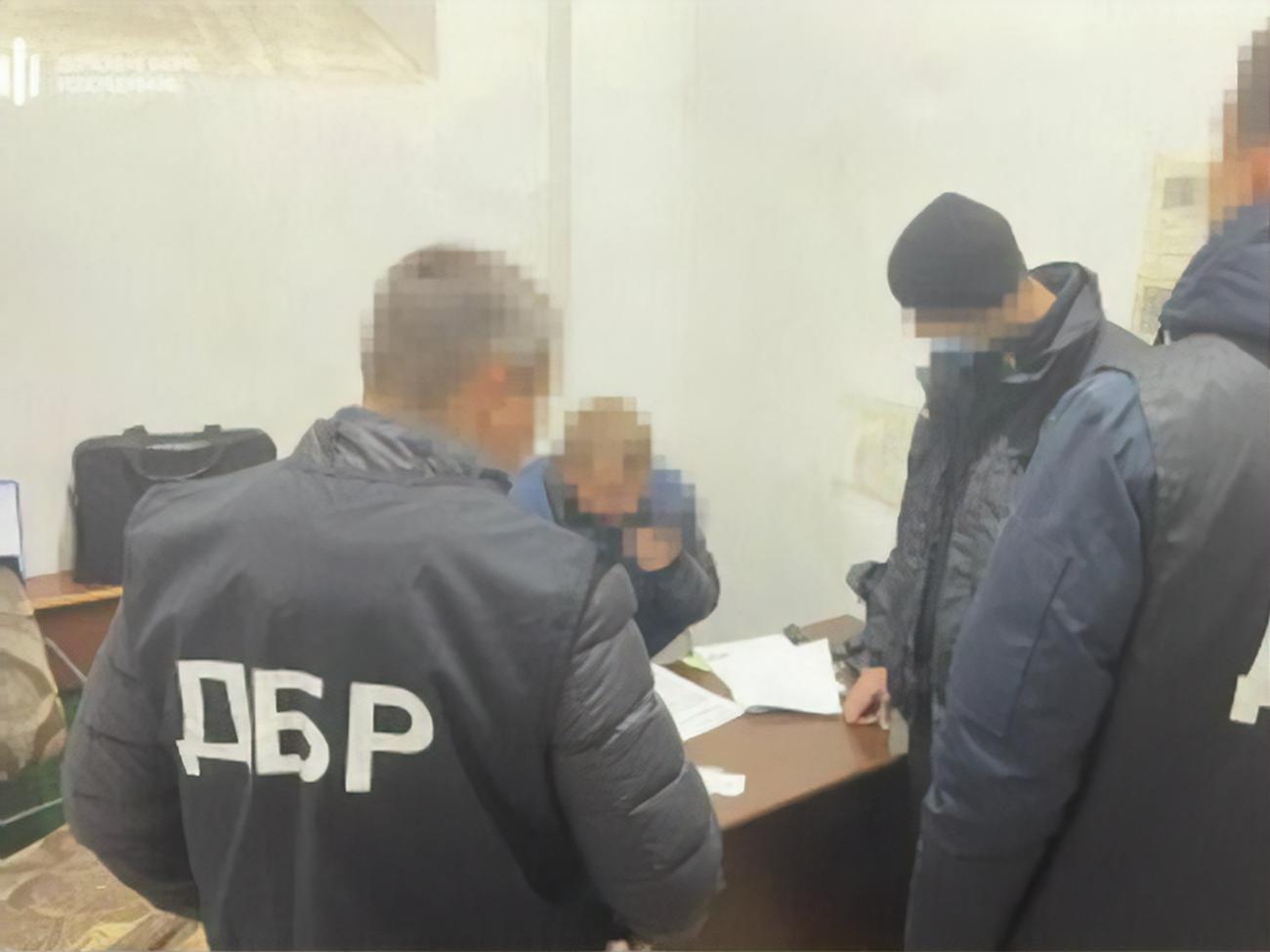 Также полицейский распространял наркотики в СИЗО, утверждают в ГБР