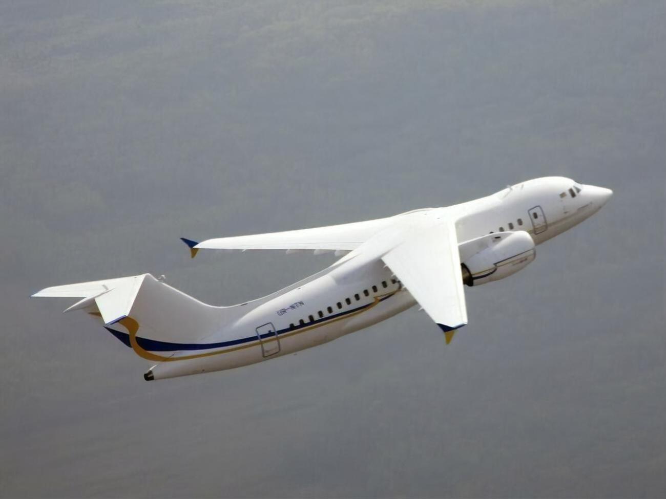 Ан-158 – отличный самолет на 99 кресел, отметили в "Укроборонпроме"