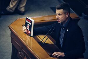 Режим Лукашенко приговорил Тихановского к 18 годам колонии. Это страх безумного диктатора, который боится собственного народа