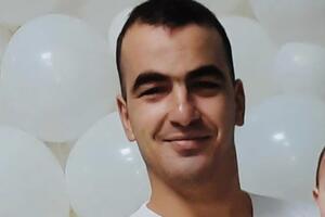 С обыском к Чалгозову оккупанты пришли в пять часов утра