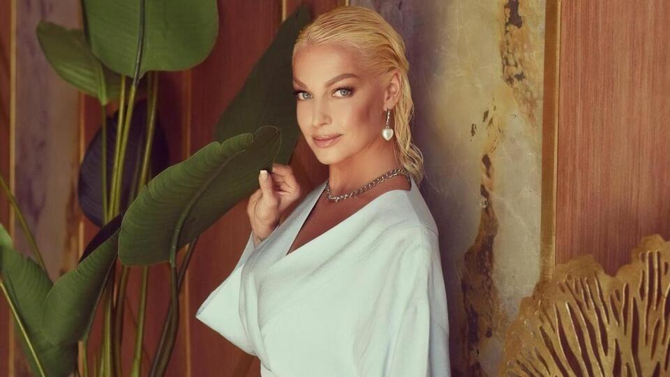 Волочкова показала фото с российским певцом