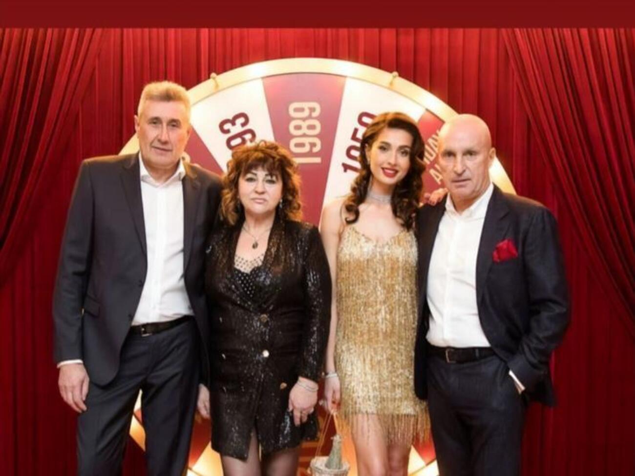 Александр и Марина Ярославские воспитывают троих детей – двух дочерей и сына