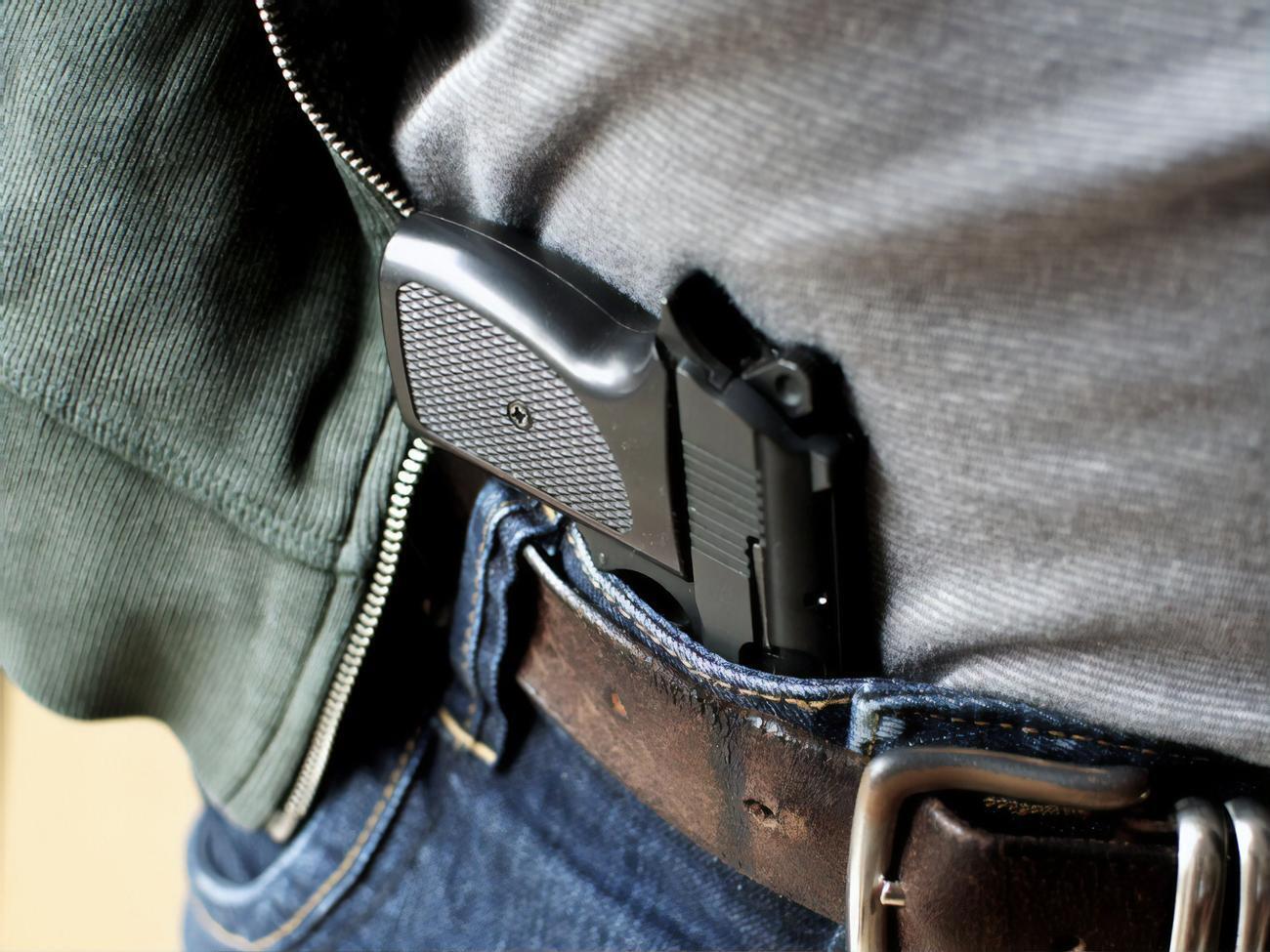 На месте происшествия изъяли травматический пистолет