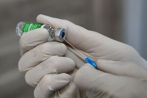Более 27 млн прививок от COVID-19 получили украинцы с начала вакцинальной кампании