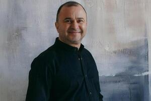 Виктор Павлик – отец четверых детей. Средней сын артиста умер летом 2020 года